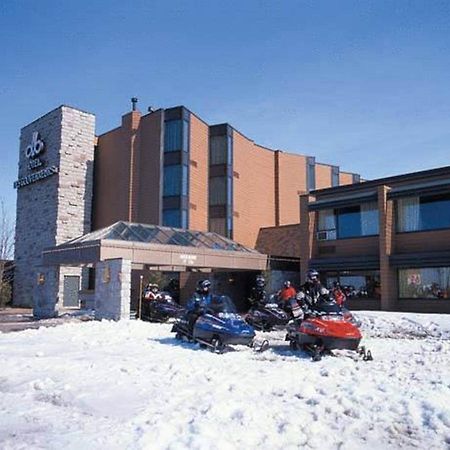 Hotels Gouverneur Римуски Экстерьер фото